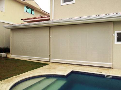 Varanda com cortina de toldo em Sorocaba